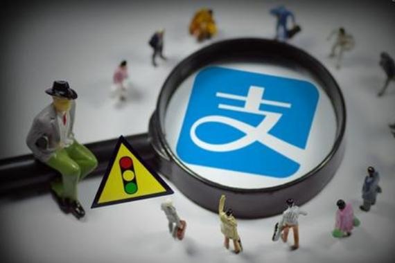 网络交友的利弊？